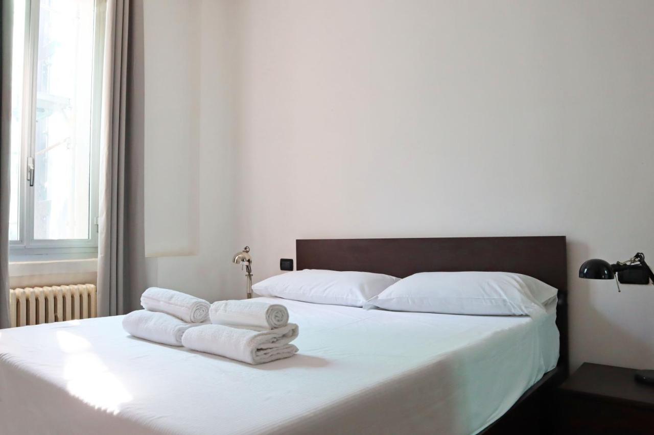 Isola Comfort Apartment Milaan Buitenkant foto